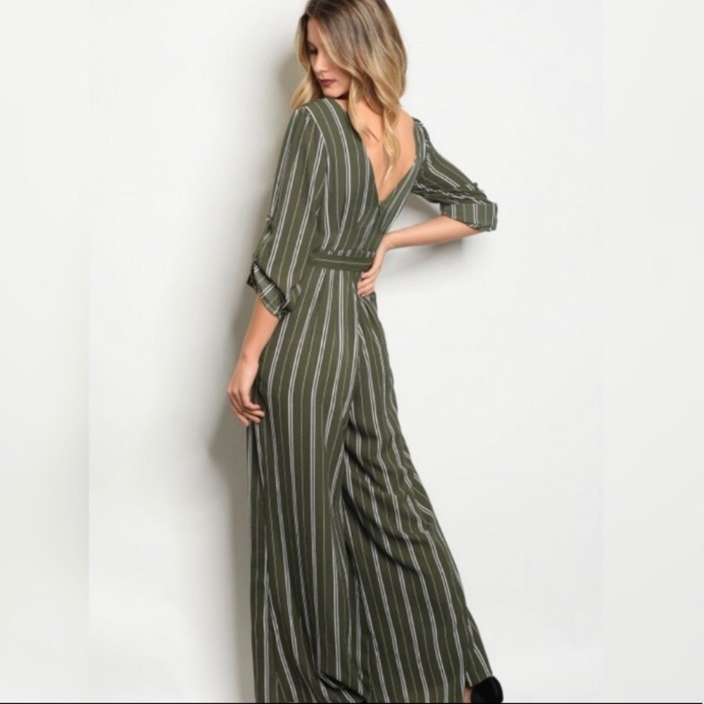 Closeout!▪️Chic Olive Striped Jumpsuit-70’s - Picture 2 of 5